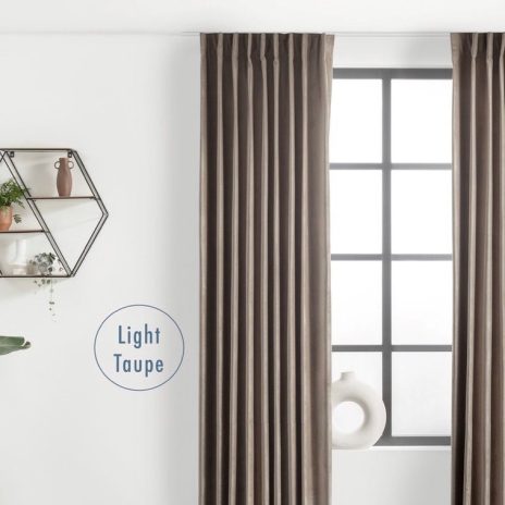 Fluwelen gordijn haken light taupe 150x250